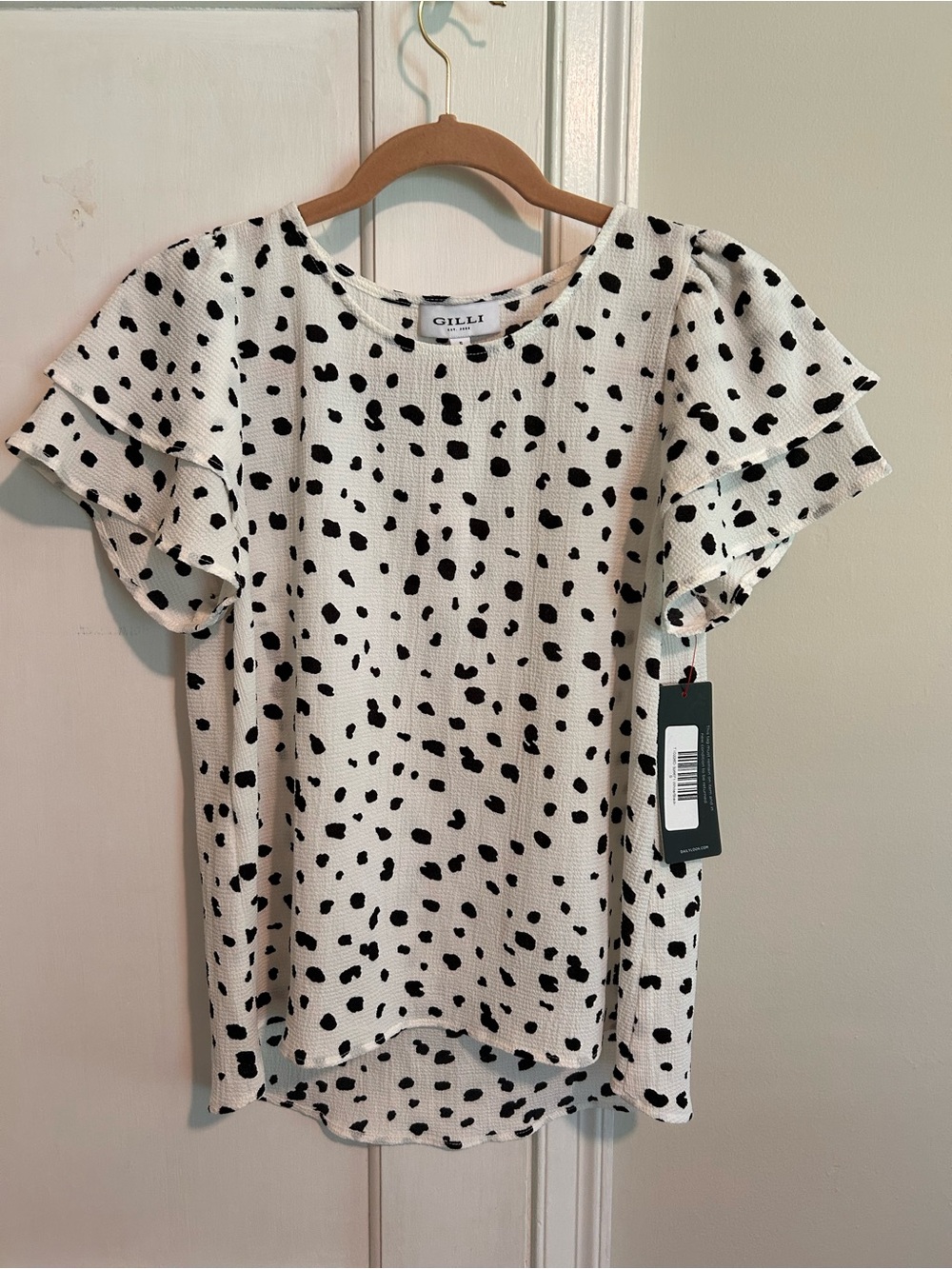 Gilli Black & White Spot Print Ruffle Sleeve Blouse